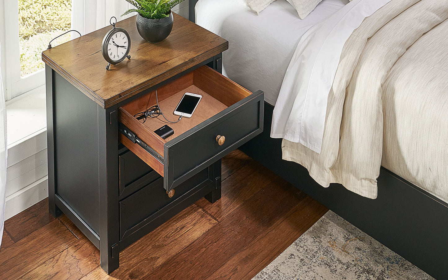 A America Stormy Ridge 3 Drawer Nightstand