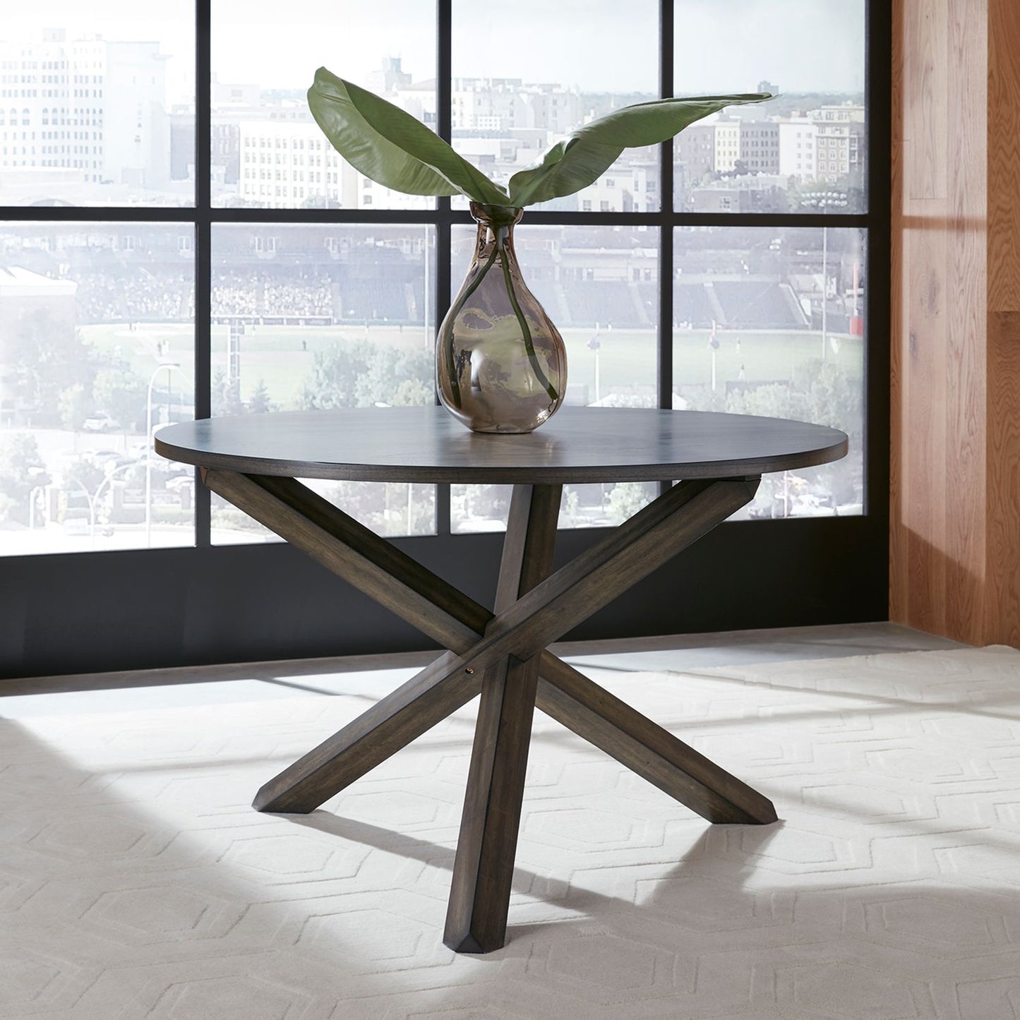 Anglewood Single Pedestal Table