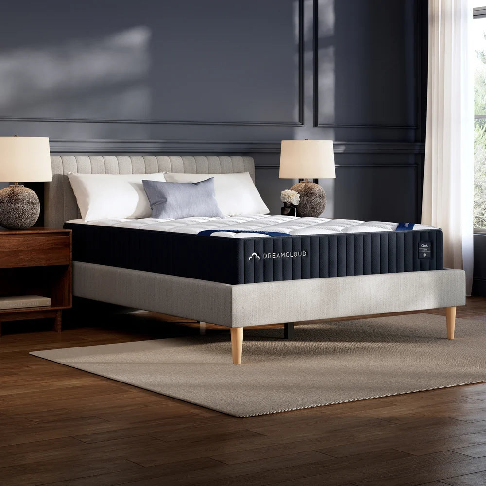 DreamCloud Classic Hybrid Mattressg