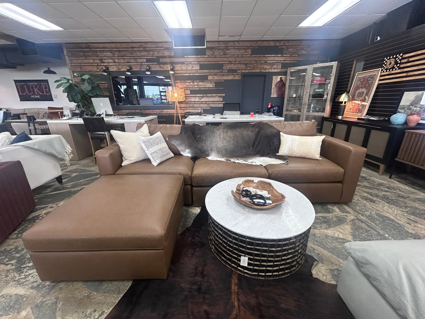 Bassett Leather Beckham Modular Sectional