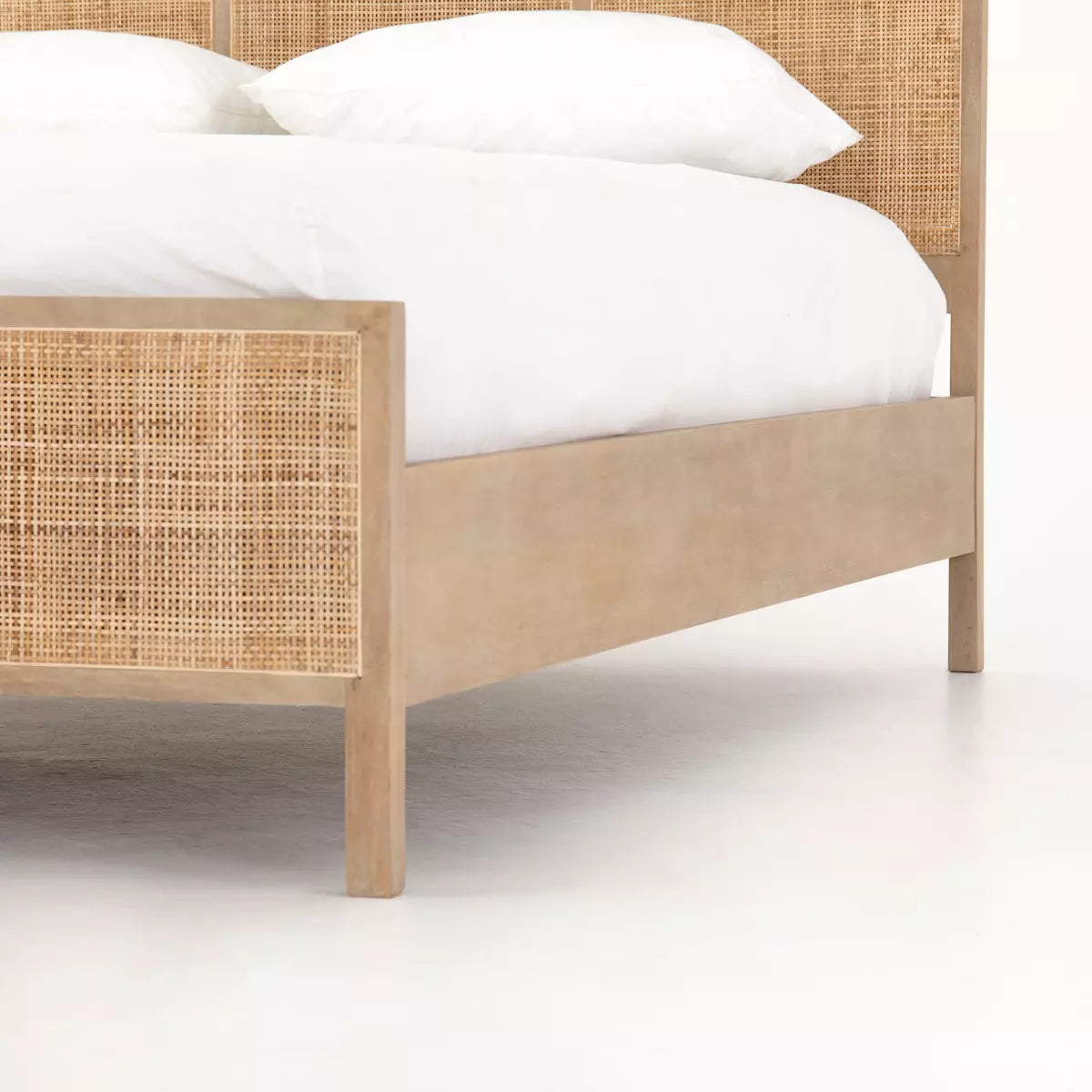 Sydney King Bed