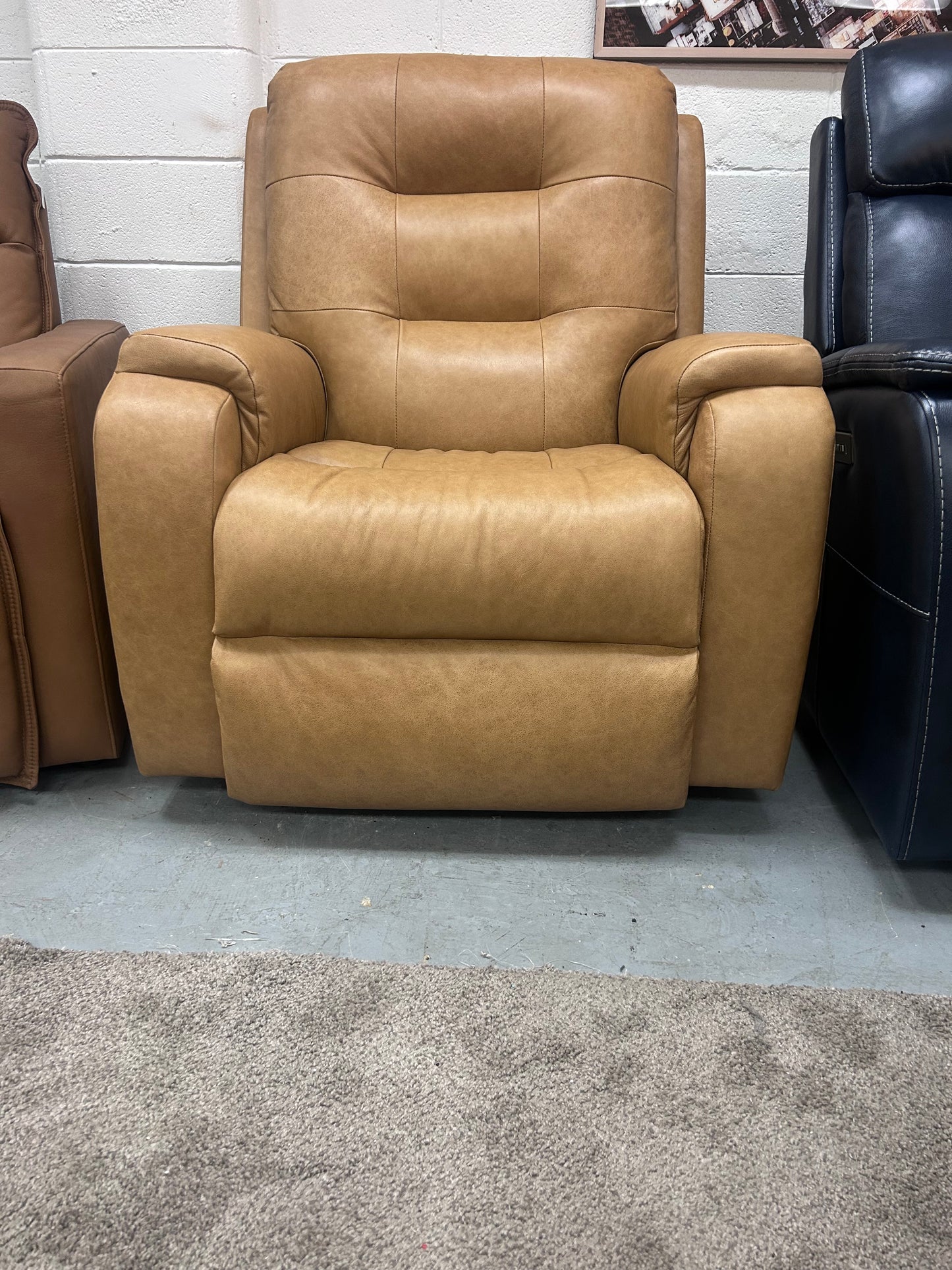 Arlo Power Recliner