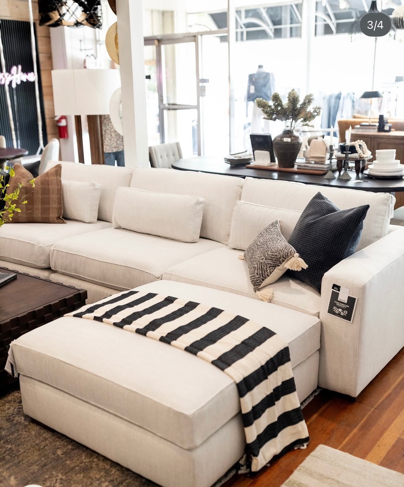 Bassett Beckham Sectional