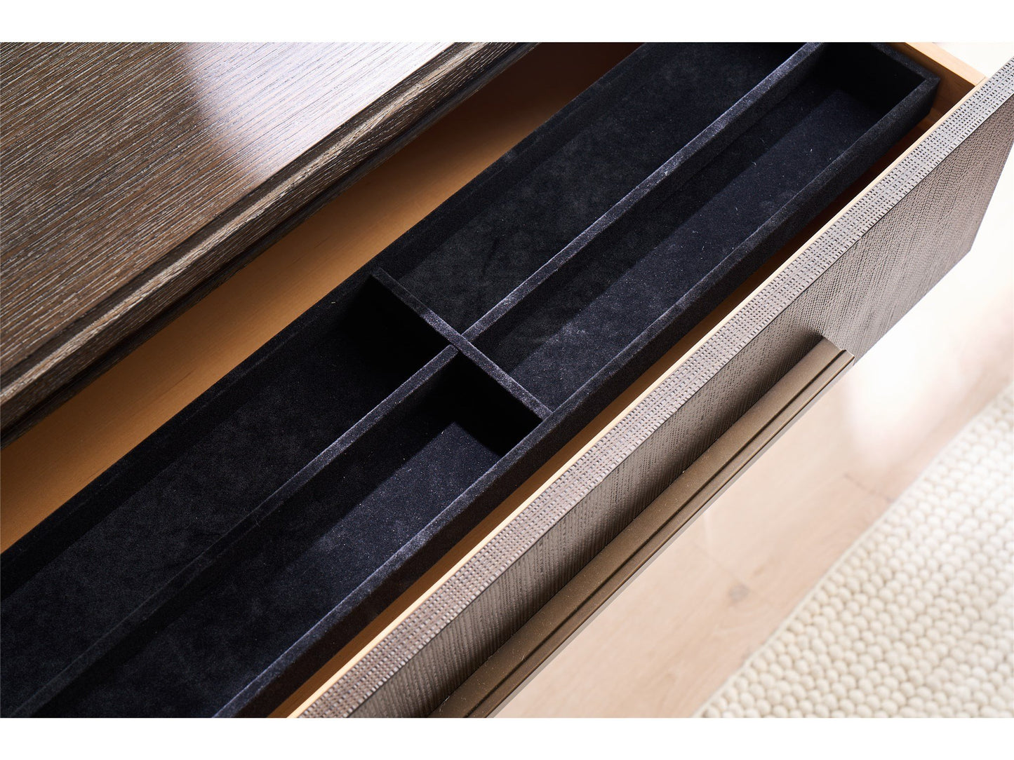 Universal Montclair Dresser