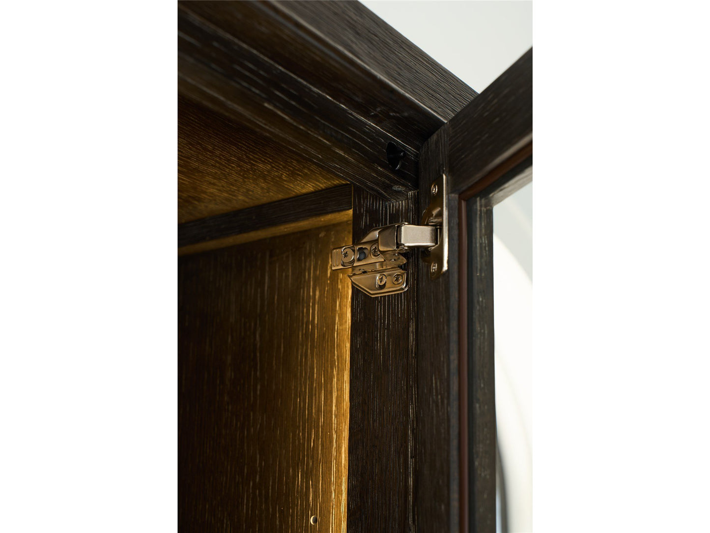 Universal Cocoa Cabinet