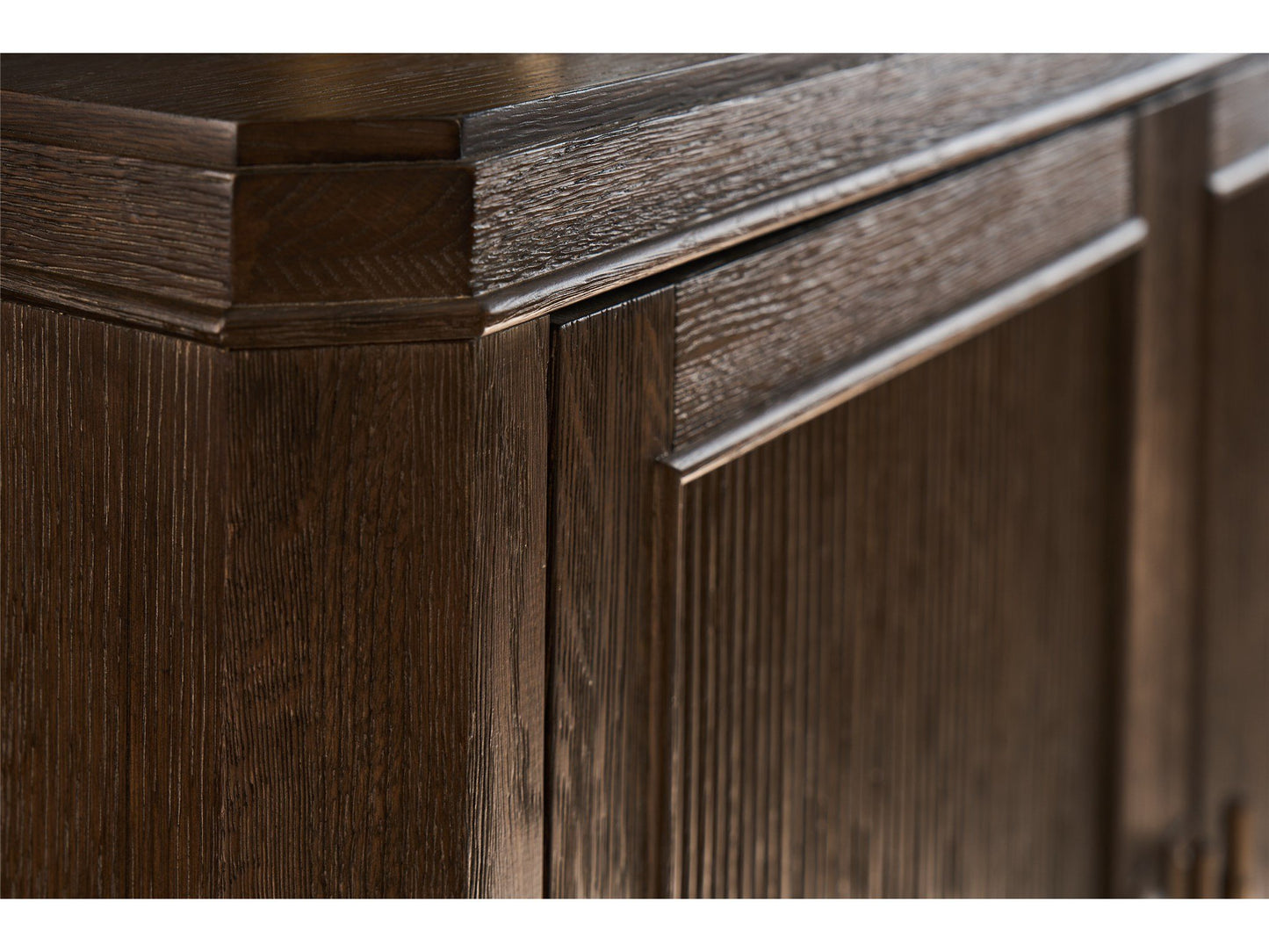 Universal Montclair Chest