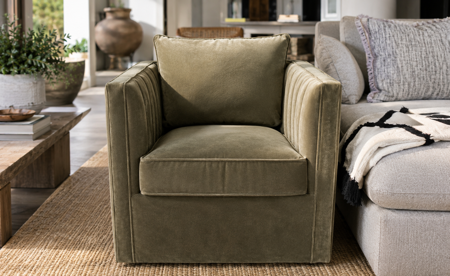 Kitt Swivel Chair